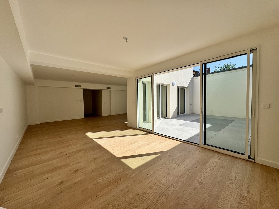Apartment in Saint Bruno-Saint Augustin, Bordeaux, France 1 - 17072353