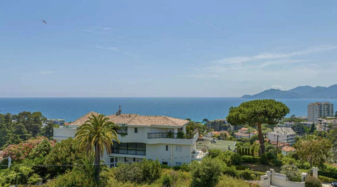 Land in Cannes, Provence-Alpes-Côte d'Azur, France 1 - 18182545