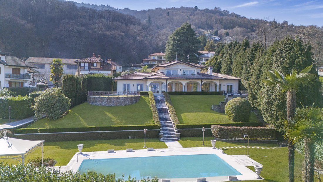 Villa in Stresa, Piedmont, Italy 1 - 18182465