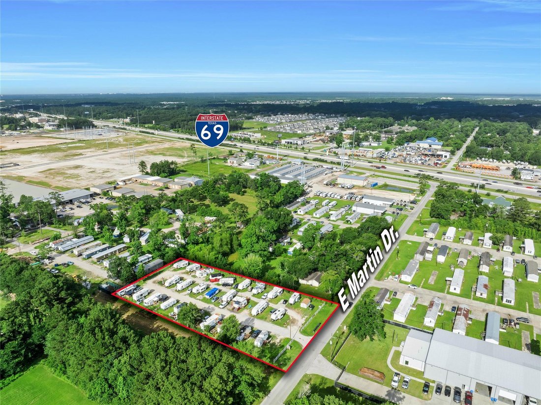 Porter, Texas, United States 3 - 18185188