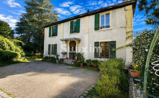 Estate in Écully, Auvergne-Rhône-Alpes, France 1