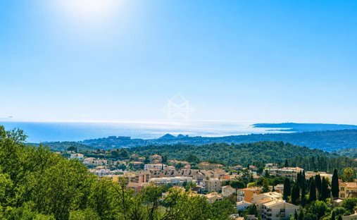 Villa in Plan de Noves, Vence, France 1