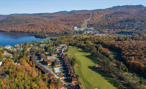 House in Mont-Tremblant, Quebec, Canada 1