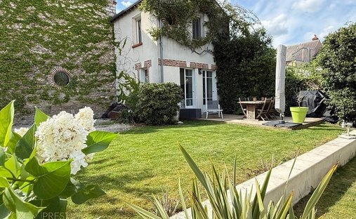 House in Bannier-Coligny, Orleans, France 1