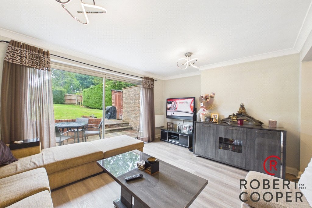 House in Northwood Hills, Hillingdon, England 2 - 18182553