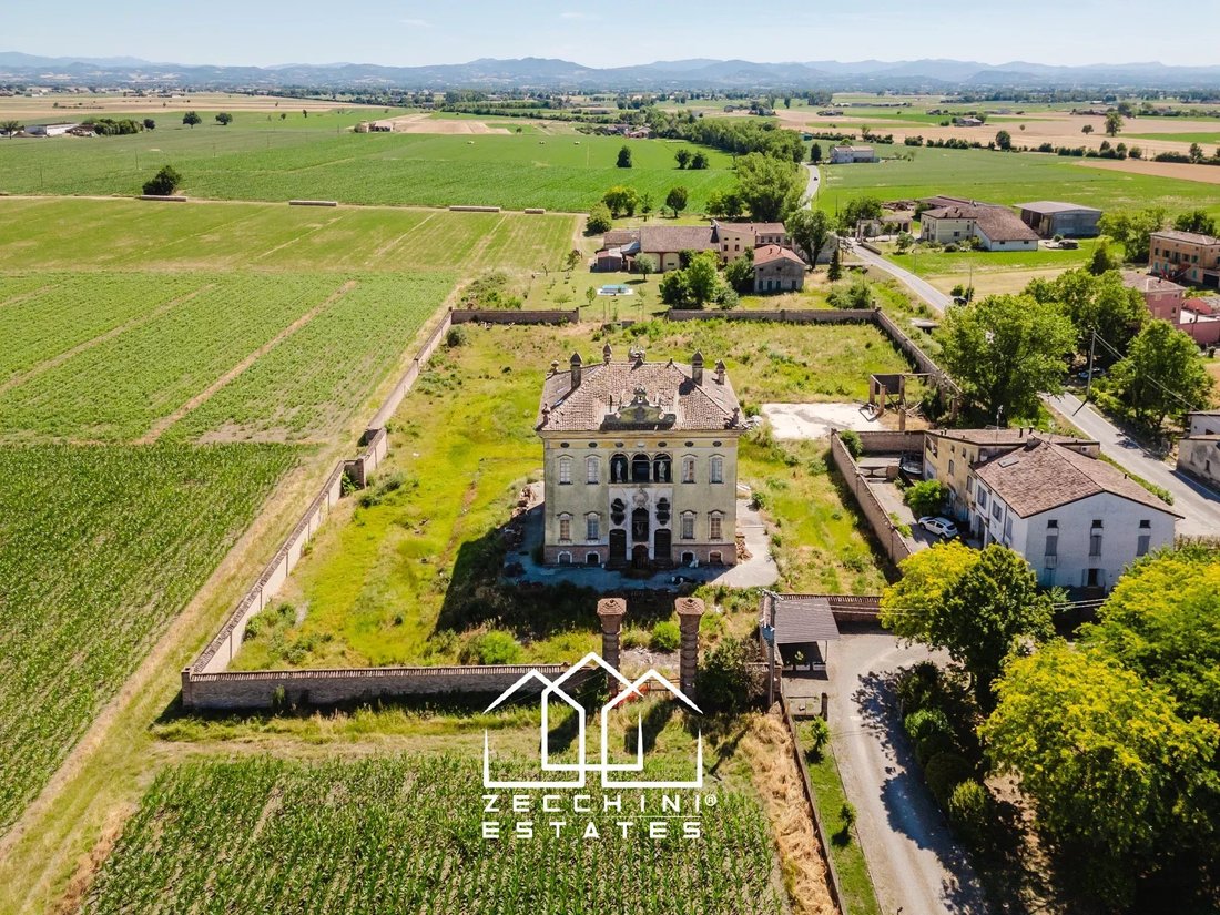 Villa in Busseto, Emilia-Romagna, Italy 1 - 18182511
