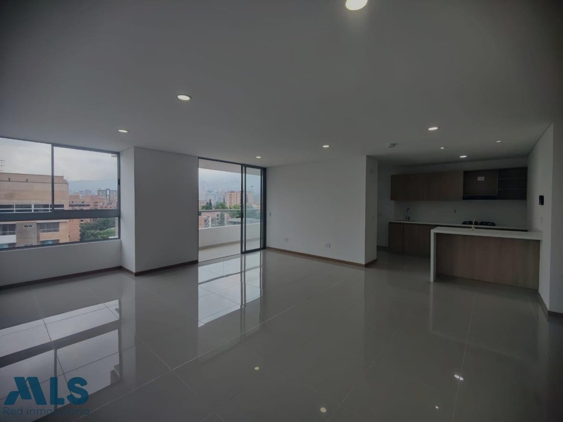 Apartment in Envigado, Antioquia, Colombia 2 - 18182242