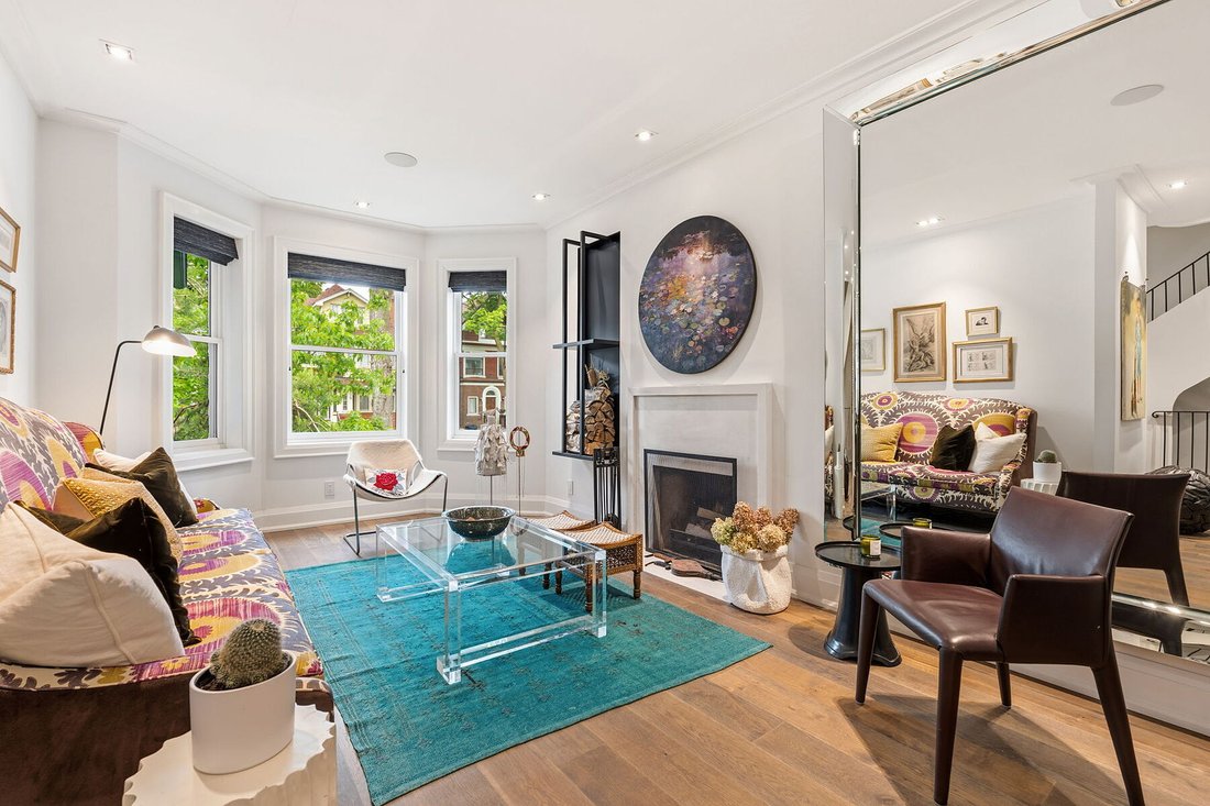 House in Toronto, Ontario, Canada 4 - 18183204