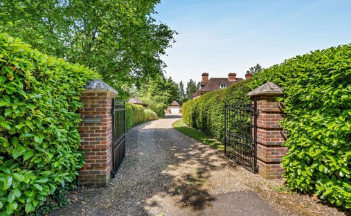 Casa a Lower Bourne, Inghilterra 1