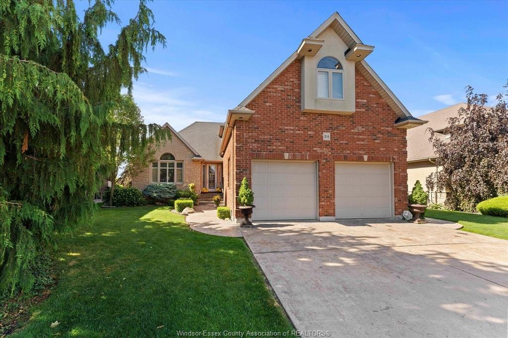 House in Leamington, Ontario, Canada 1 - 18184410