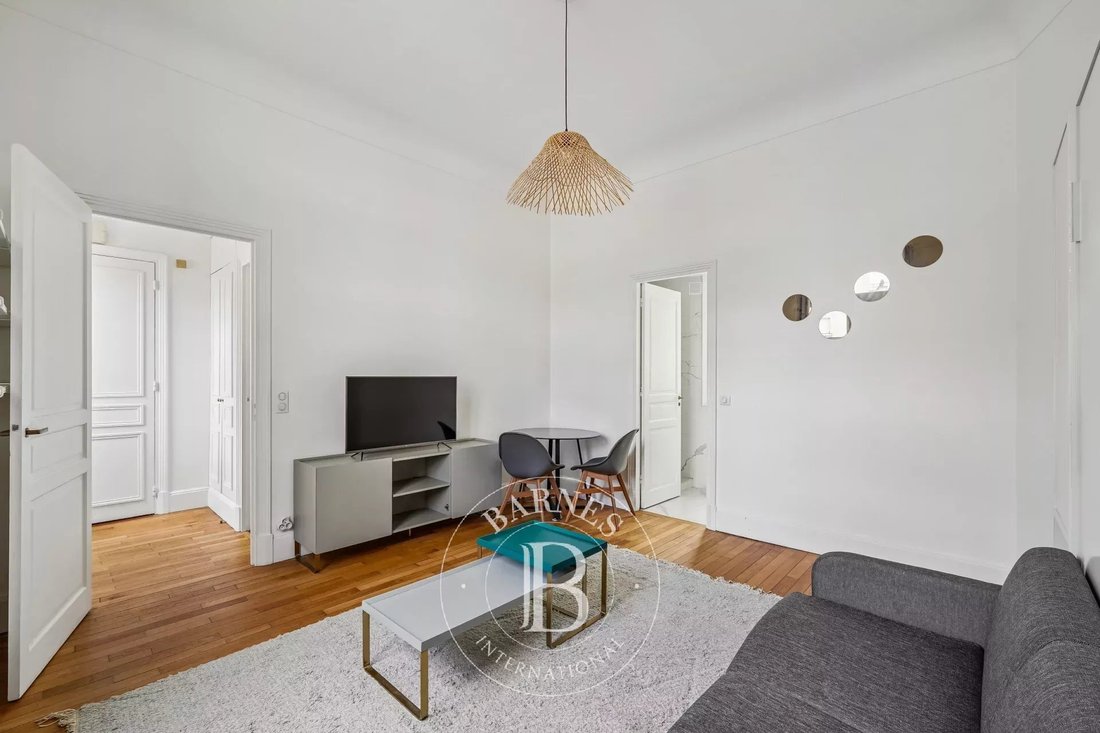 Apartment in Ecole Militaire, Paris 7e Arrondissement, Paris 5 - 18186385