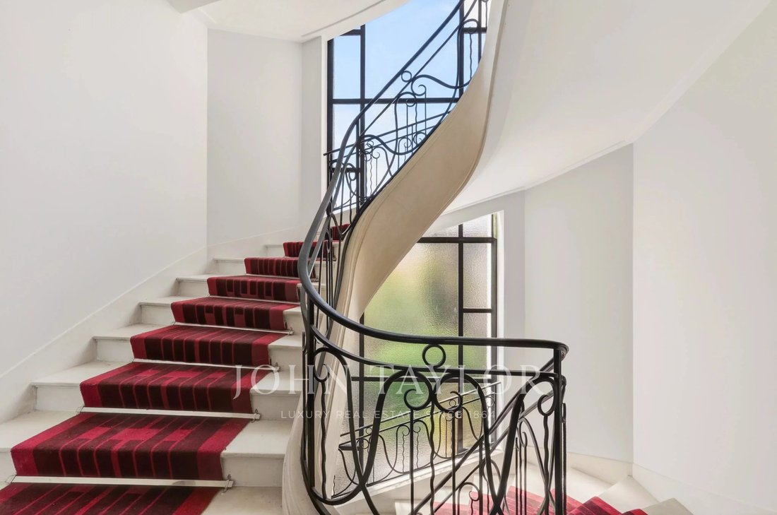 Apartment in Porte Dauphine, Paris 16e Arrondissement, Paris 5 - 17295222