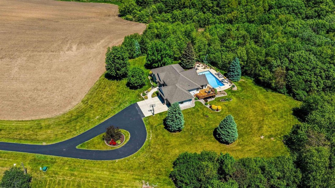 House in Waunakee, Wisconsin, United States 5 - 18184965