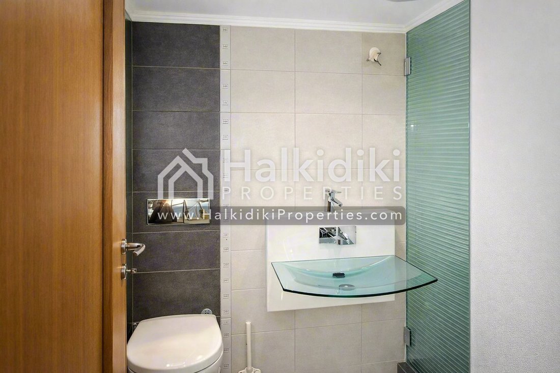 Villa in Pallini Municipal Unit, Macedonia and Thrace, Greece 2 - 11865001
