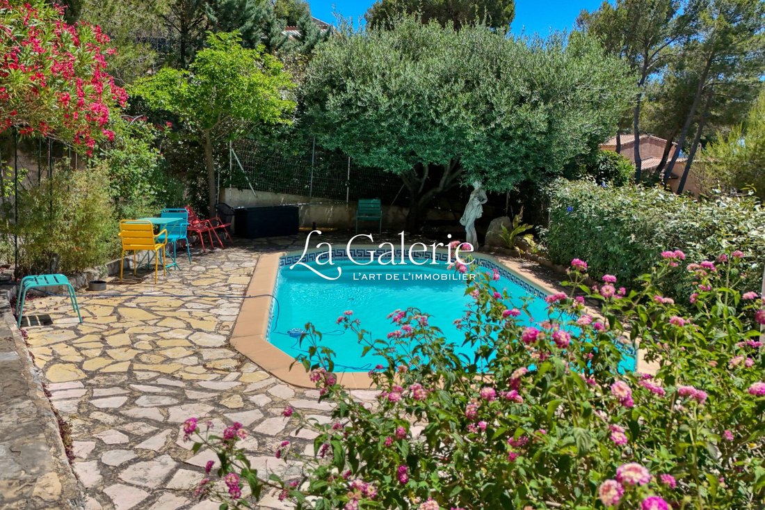 Villa in Hyeres, Provence-Alpes-Côte d'Azur, France 3 - 17815633