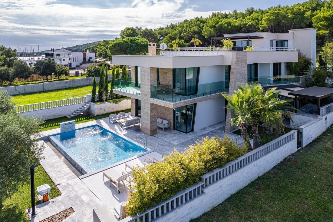 Villa in Pomer, Istria County, Croatia 2 - 18185593
