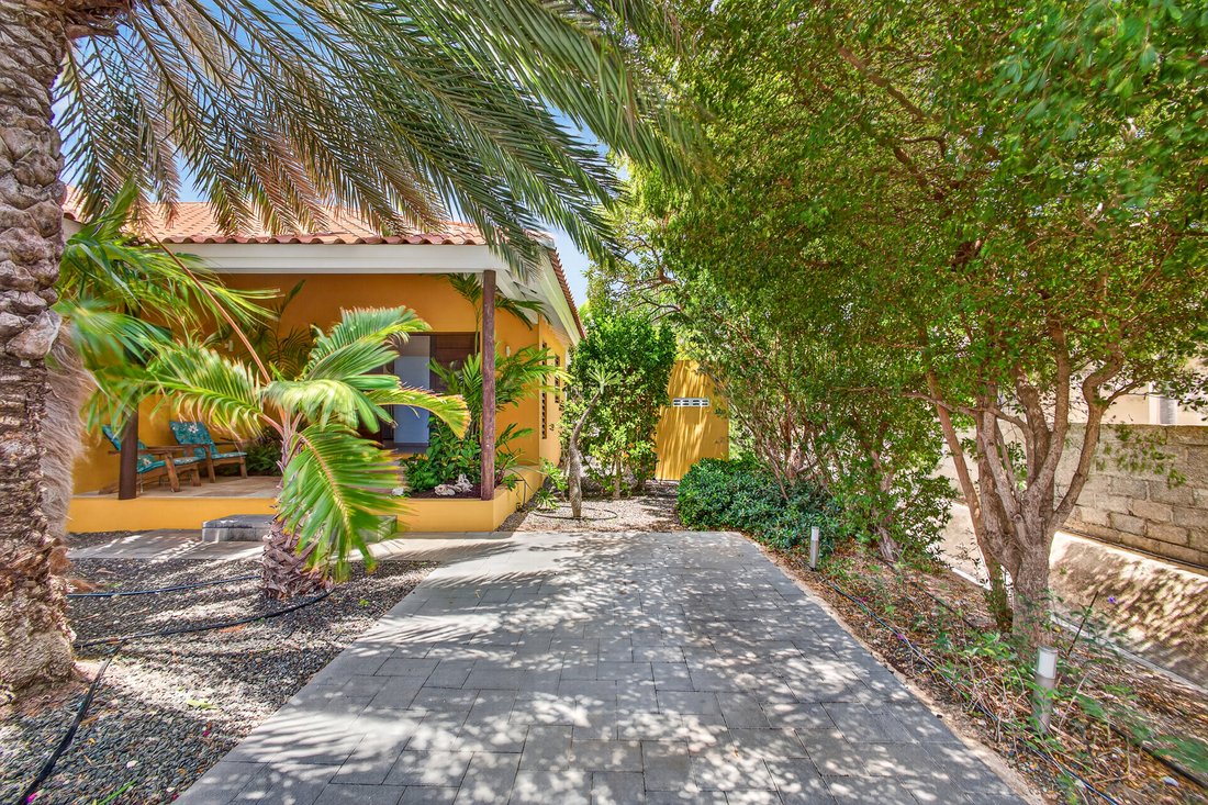 House in Willemstad, Curaçao, Curaçao 2 - 18183008
