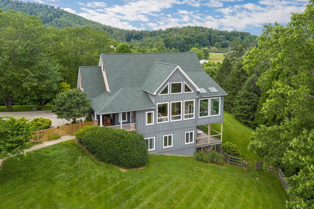 House in Barnardsville, North Carolina, United States 1 - 18183205