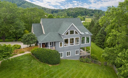 House in Barnardsville, North Carolina, United States 1