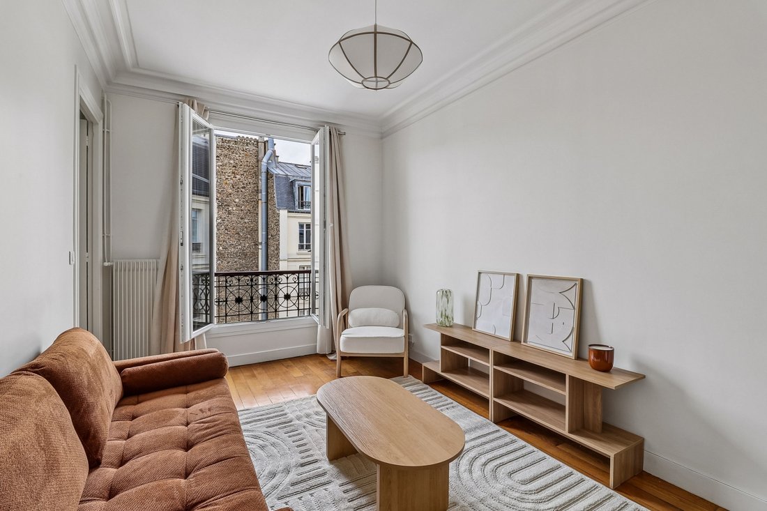 Apartment in Cambronne-Garibaldi, Paris 15e Arrondissement, Paris 3 - 18182673