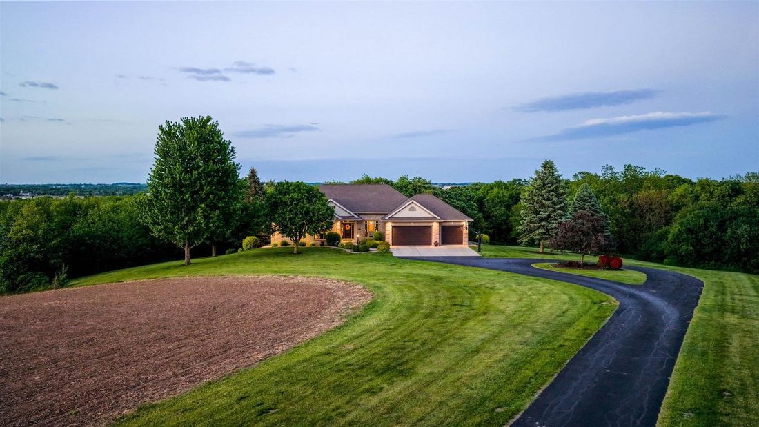 House in Waunakee, Wisconsin, United States 3 - 18184965