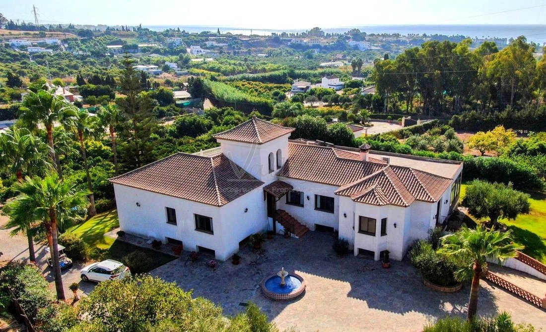 Country House in Estepona, Andalusia, Spain 1 - 16841047