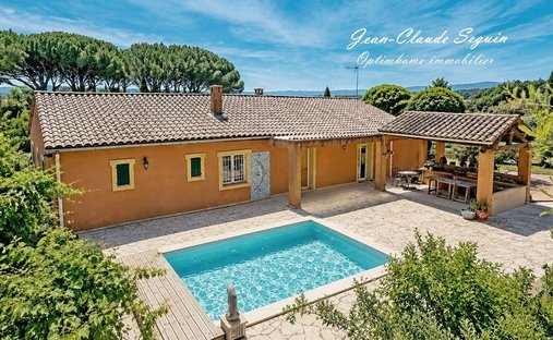 House in Lauris, Provence-Alpes-Côte d'Azur, France 1