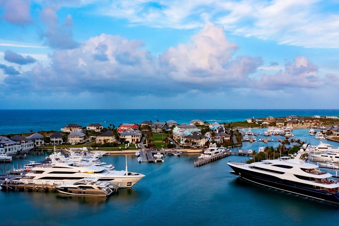 Land in Great Guana Cay, Hope Town, The Bahamas 3 - 18186276