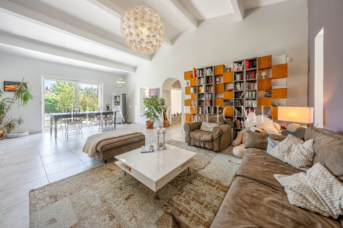 House in Saumane-de-Vaucluse, Provence-Alpes-Côte d'Azur, France 5 - 18182533