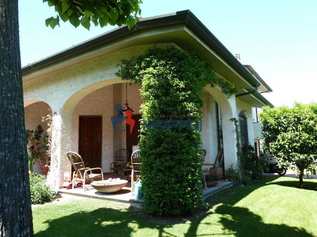 Villa in Darsena - Ex Campo di Aviazione, Viareggio, Tuscany 2 - 18184512