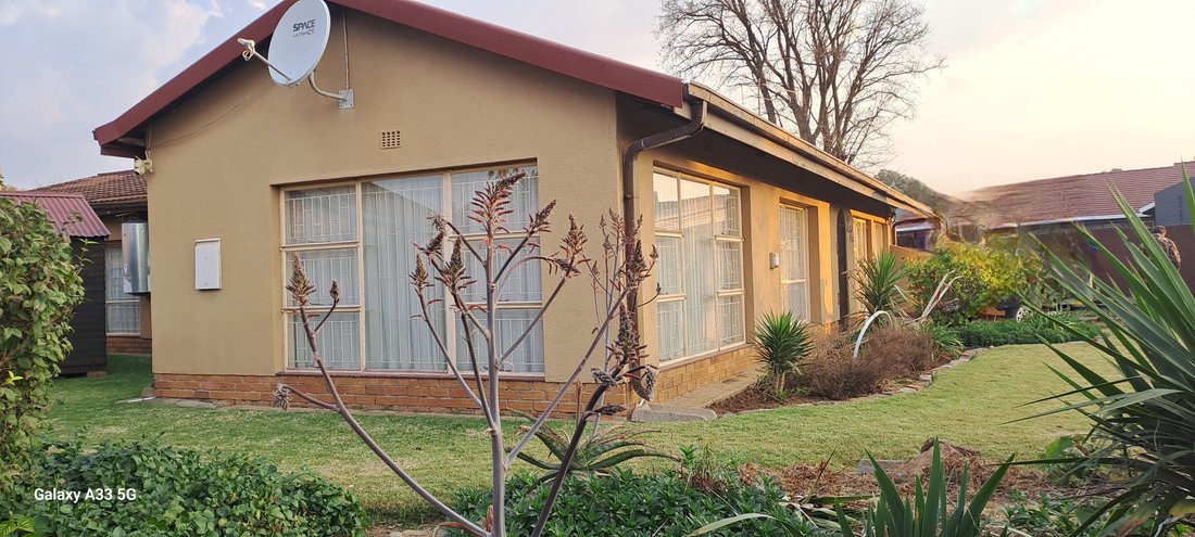 Country House in Springs, Gauteng, South Africa 1 - 18182977