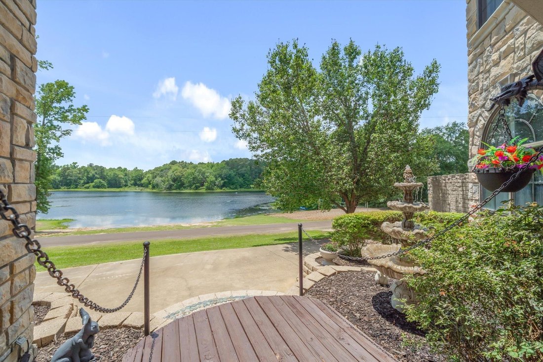 House in Holly Lake Ranch, Texas, United States 5 - 18184019