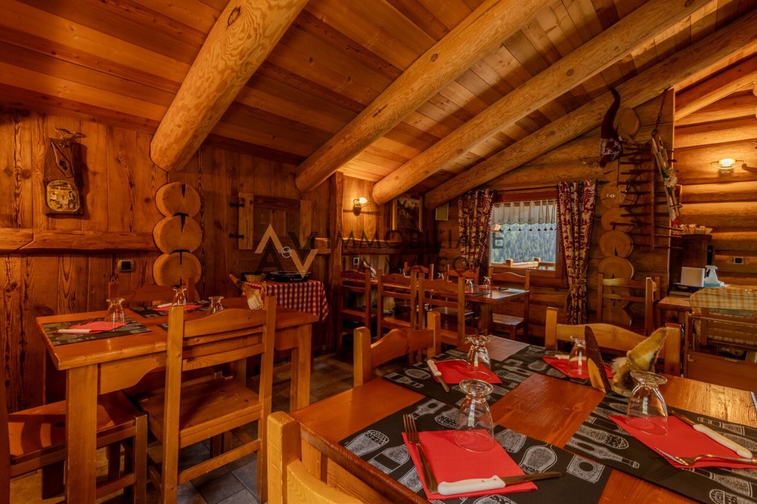 Villa in Brusson, Aosta Valley / Vallée d'Aoste, Italy 4 - 18183588