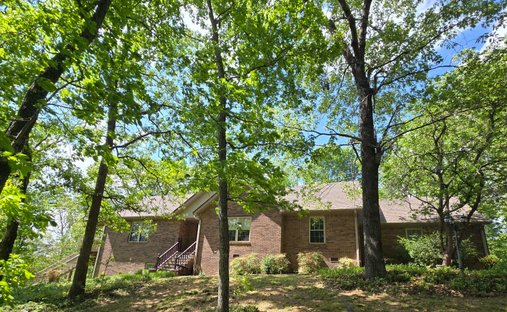 House in Buchanan, Tennessee, United States 1