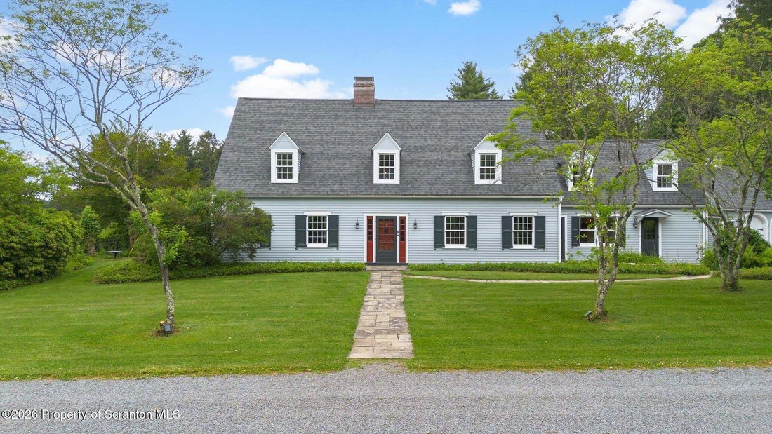 House in Dallas, Pennsylvania, United States 1 - 18181674