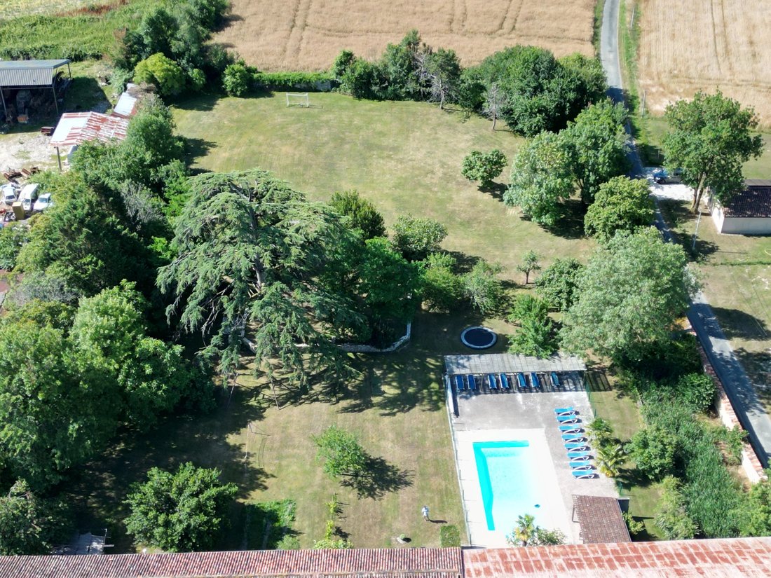 House in Est, Saint-Jean-d'Angély, France 3 - 15227973