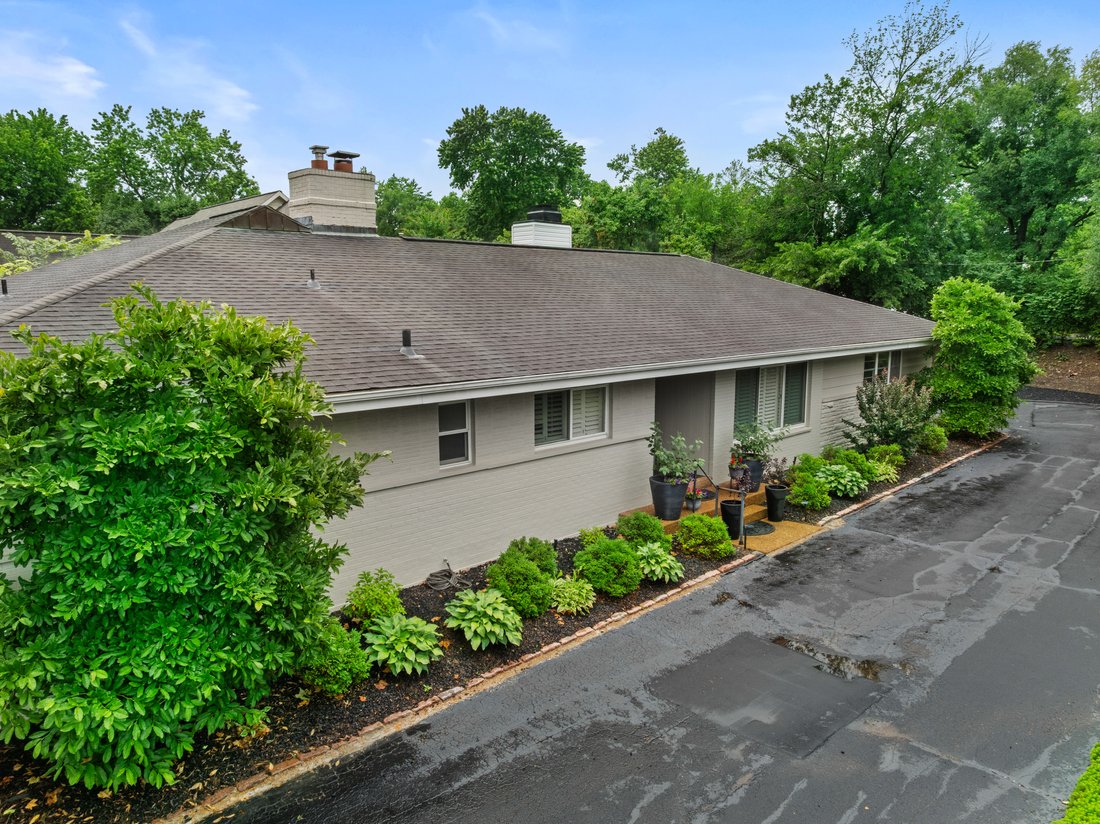 Ladue, Missouri, United States 1 - 18181726