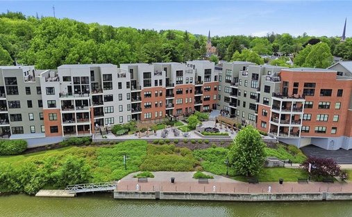 Condo in Fairport, New York, United States 1