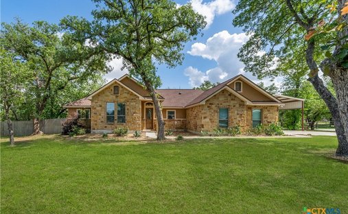 House in La Vernia, Texas, United States 1