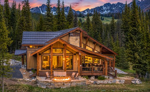 House in Gallatin Gateway, Montana, United States 1