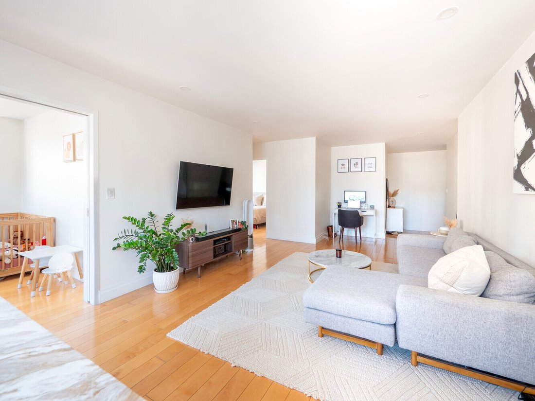 Co Op in New York, New York, United States 2 - 17497632