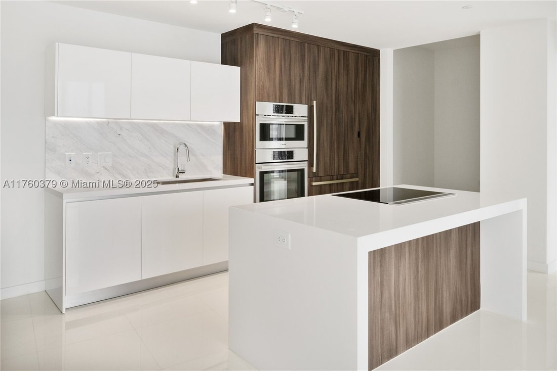 Condo in Miami, Florida, United States 2 - 15326105