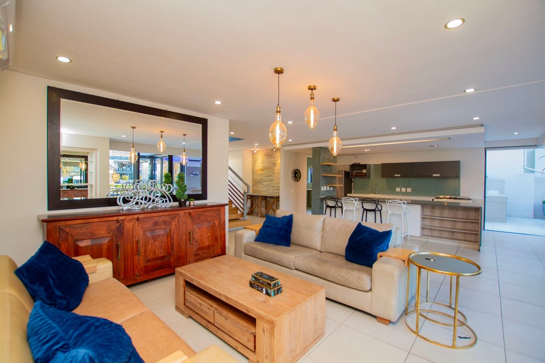 House in Paarl, Western Cape, South Africa 3 - 18184081