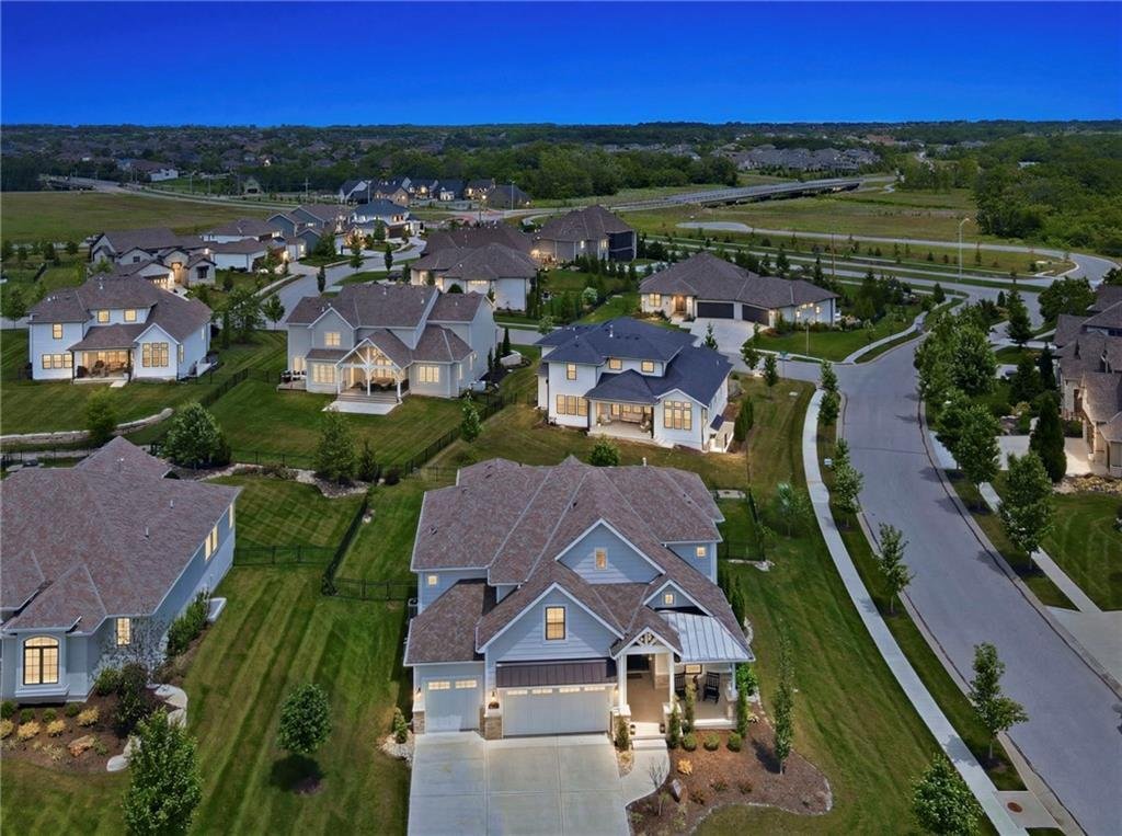 House in Olathe, Kansas, United States 4 - 18186739