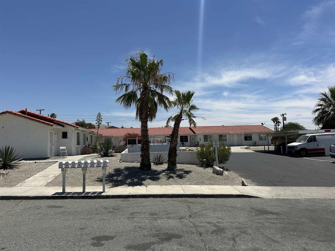 Desert Hot Springs, California, United States 2 - 18184843