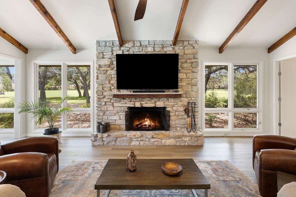 House in The Hills, Texas, United States 5 - 18184495