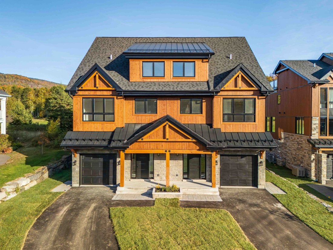 House in Mont-Tremblant, Quebec, Canada 2 - 18182147