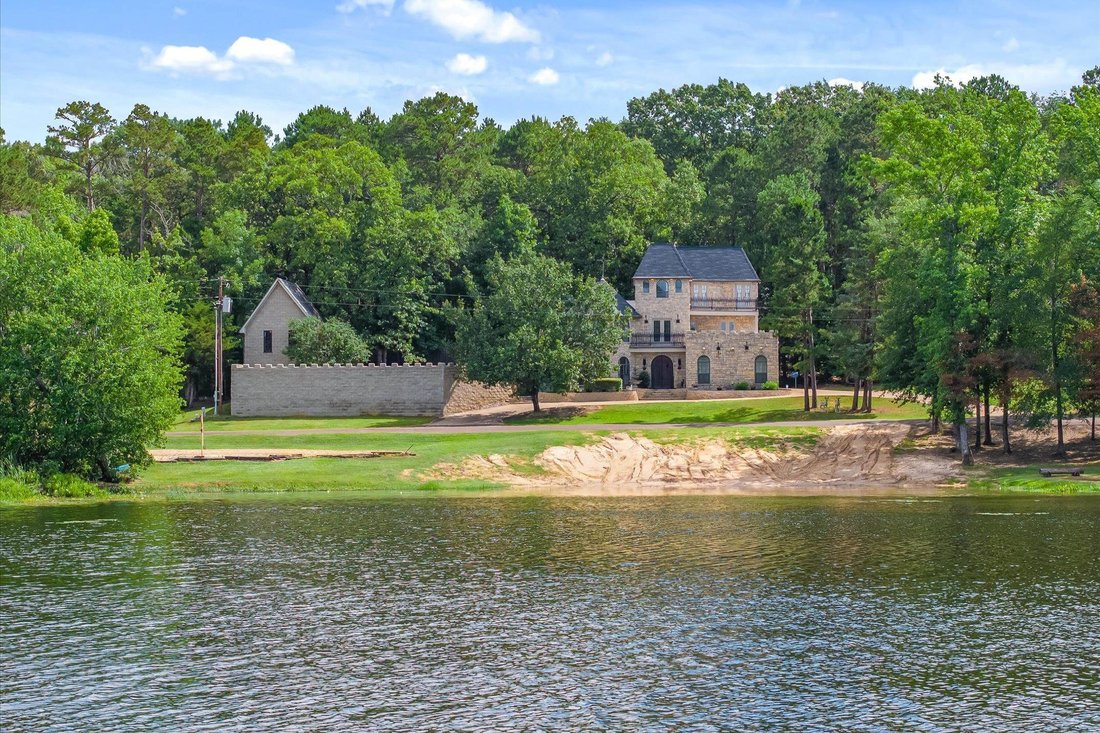 House in Holly Lake Ranch, Texas, United States 4 - 18184019