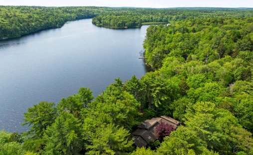 House in Bristol, Maine, United States 1