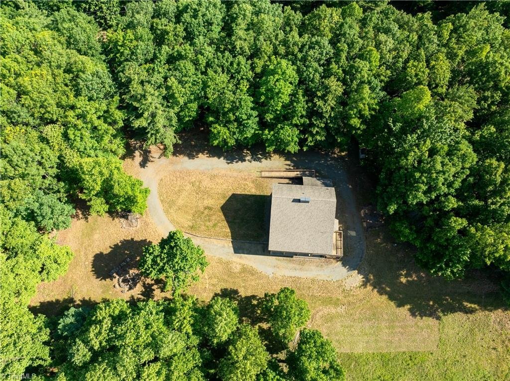 House in Glade Valley, North Carolina, United States 4 - 18184984